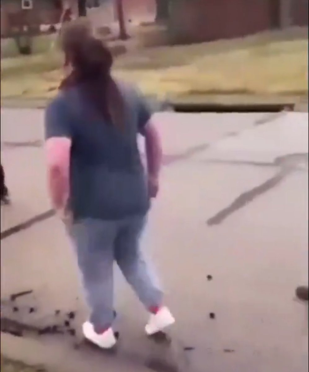 Spidahnotyounk's tweet photo. #KayleeGain mother is a recovering junky that accompanied her child to a fist fight the day after being suspended  for attacking #maurnicedeclue this is why Maurnice went to such length to end her terrorism by Kaylee and her adult mother and friends. https://t.co/nlA266vbuq