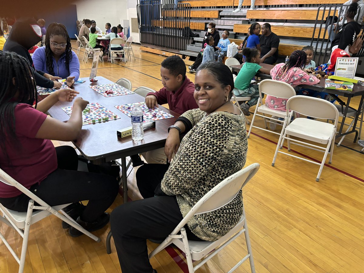 Pajamas and FAMILY GAME NIGHT was a HUGE success🙌🏾🙌🏾🙌🏾❣️March is Reading Month. Eagles SOAR!!!!
