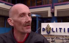 mr_blique's tweet photo. Vermoeden van matchfixing #PSVTWE heb hier geen bewijs voor natuurlijk. Sowieso met Joey Kooij als scheids is het waarschijnlijk gewoon pure onkunde. Wel triest dat dit in de eredivisie kan gebeuren. #JoeyKooij https://t.co/JF1R9ERq3P