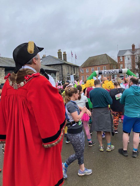 Sunday started with a little warm up from @ZumbaLouLou1 at @RunBreckland’s Bunny Run from @ThetfordCouncil Market Place. Another great community event with participants from across the region entering into the spirit. #thetford