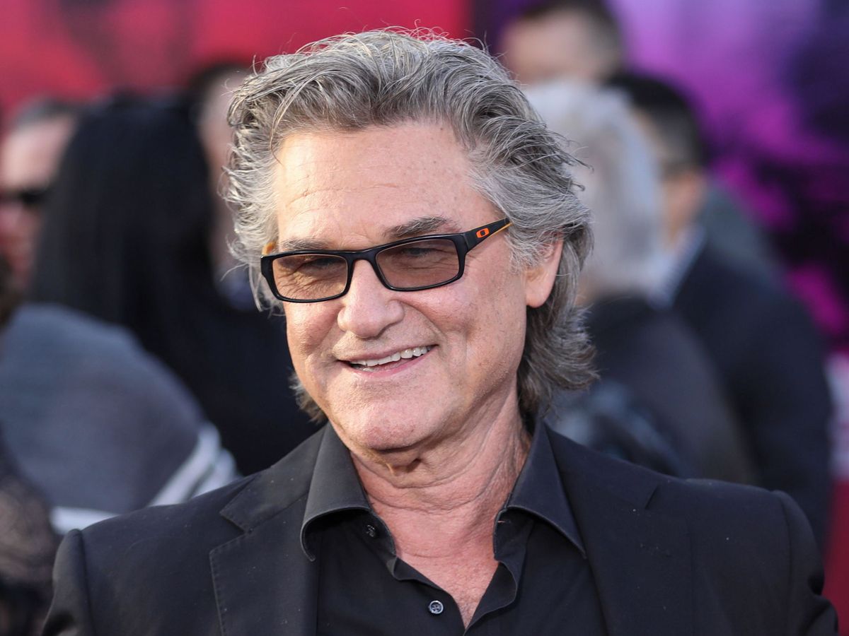 PeterVanDiesel's tweet photo. Estuvo en Disney, fue el mismísimo Elvis, rescató New York siendo Snake, se enfrentó a La Cosa, el gran Jack Burton de aventuras por la pequeña China, tuvo conexión con Gibson y Pfeiffer, fue el Cash de Tango, Wyatt Earp por el oeste, coronel por las estrellas... https://t.co/3PM3qjhkTM