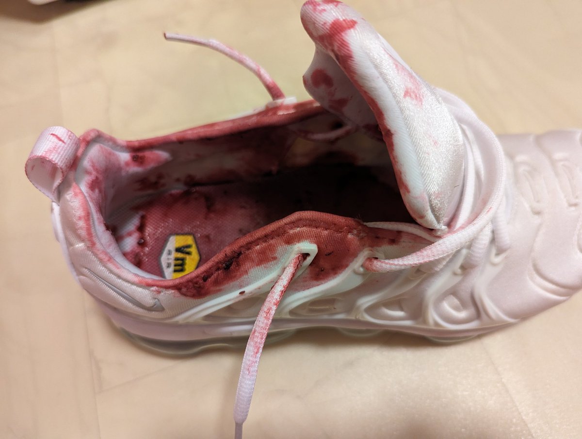 PNWSneakerSlave's tweet photo. https://t.co/1sd2nuZsIw
