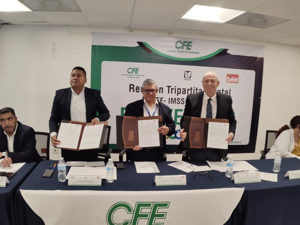 IMSSChihuahua's tweet image. Reunión tripartita en Delicias para firmar acuerdo de colaboración entre #IMSS, #CFE Y #SUTERM.