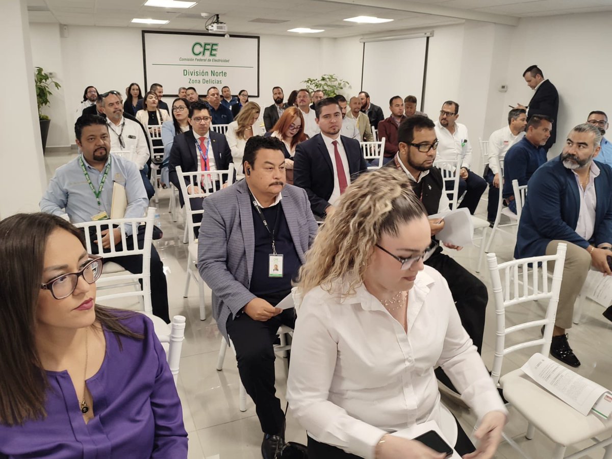 IMSSChihuahua's tweet image. Reunión tripartita en Delicias para firmar acuerdo de colaboración entre #IMSS, #CFE Y #SUTERM.
