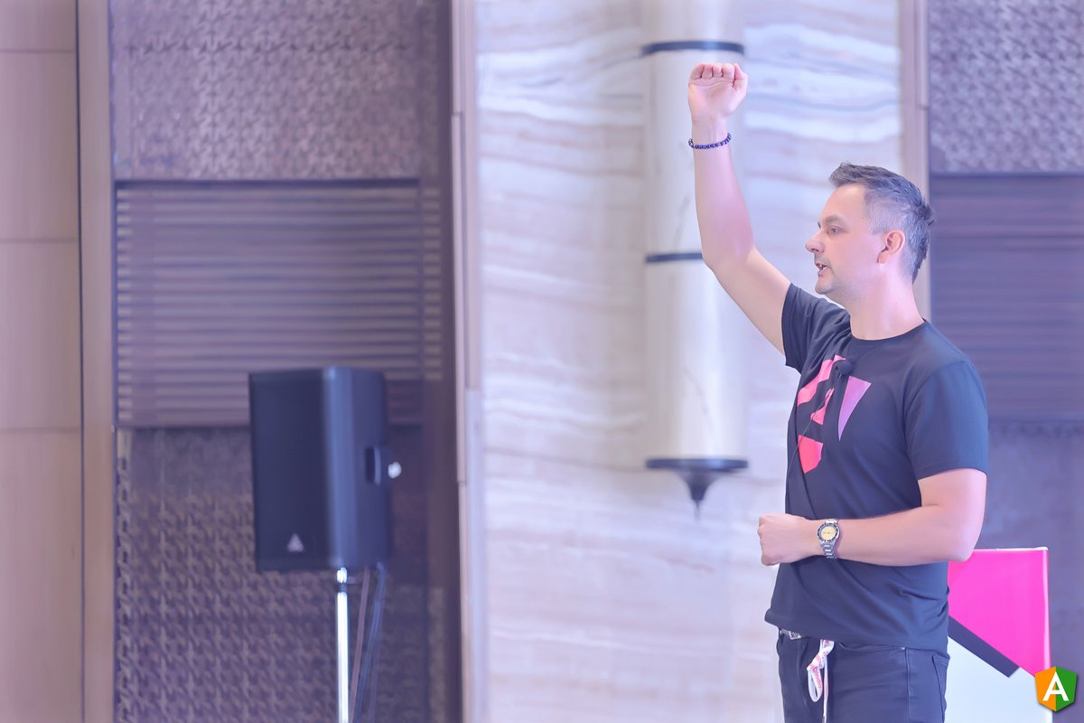 I thank @ngKalbarczyk for his excellent talk on - The Power of Personal Branding in Software Development - The Angular Path 🔥 Thanks, Dariusz, for coming to #ngIndia 2024 and for all your positive energy. I hope to see you again in the 7th edition of #ngIndia in April 2025 ❤️