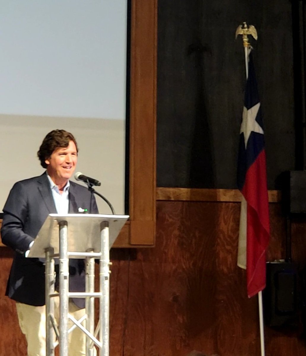 BYECAHELLOTEXAS's tweet photo. Thanks to @Bo_French_TX and @tarrantgop for giving many Patriots a once in a lifetime experience with @TuckerCarlson
#keeptarrantred https://t.co/JAcWydDuA5
