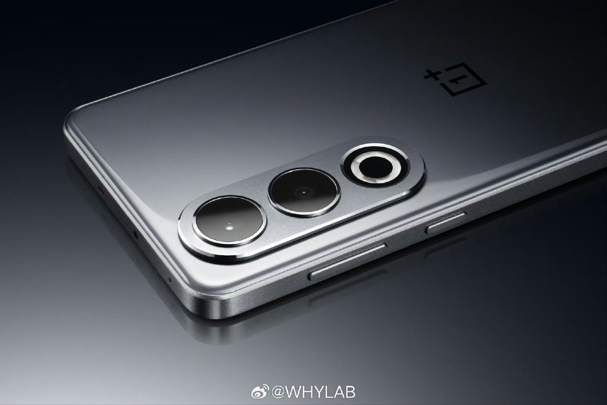 whyhojo's tweet image. &quot;OnePlus Ace 3V&quot; comes in two colors

- Which would you choose?

&quot;Titanium Space Grey&quot; shares the same craftsmanship as the OnePlus Ace2 Pro, while &quot;Phantom Purple Silver&quot; is an industry-first, blending glass smoothness with matte metal premium texture. #OnePlus #Ace3V #NewColors