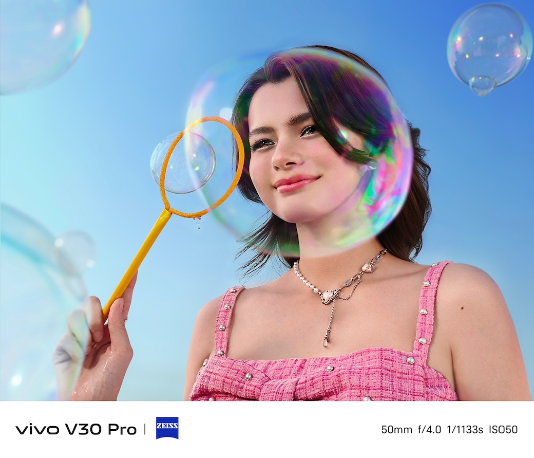 สดใส พร้อมปลดปล่อยทุกตัวตนให้เปล่งประกายแบบเบ็คกี้☺️✨
ถ่ายเทพเกินคนด้วย vivo V30 Pro 5G ที่มาพร้อมกล้องเลนส์ ZEISS คมชัด 50MP ทั้ง 3 กล้อง📸

🌟 12GB + 512GB ราคาเพียง 19,999.-
ดูเพิ่มเติม bit.ly/3uNtwkX

#vivoV30Pro5G #ถ่ายเทพเกินคน #เปล่งประกายด้วยพอร์ตเทรต