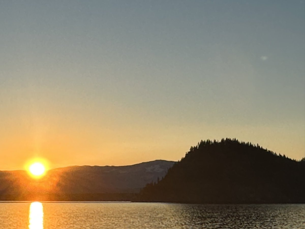 KrisCudmore1's tweet photo. #shuswap sunsets 
#copperisland https://t.co/oEjK15Z8pE