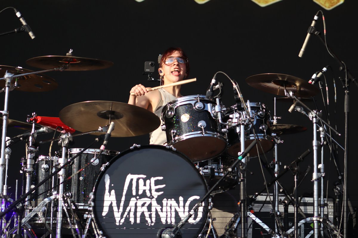 heavenandhellMx's tweet photo. The Warning, una de las bandas de rock y metal más grandes de México, tuvo una enérgica presentación en los escenarios del Vive Latino, nos da alegría verlas triunfar, esperamos verlas pronto en acción.

@TheWarningBand2
#TheWarning #ViveLatino https://t.co/oUCrjCFLQM