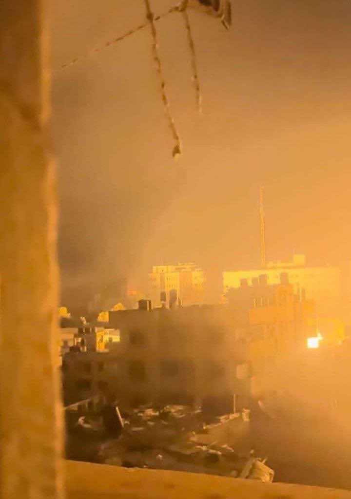 BREAKING: This is Al-Shifa Hospital right now.

The largest medical complex in Gaza is being attacked by Israel in the middle of the night.