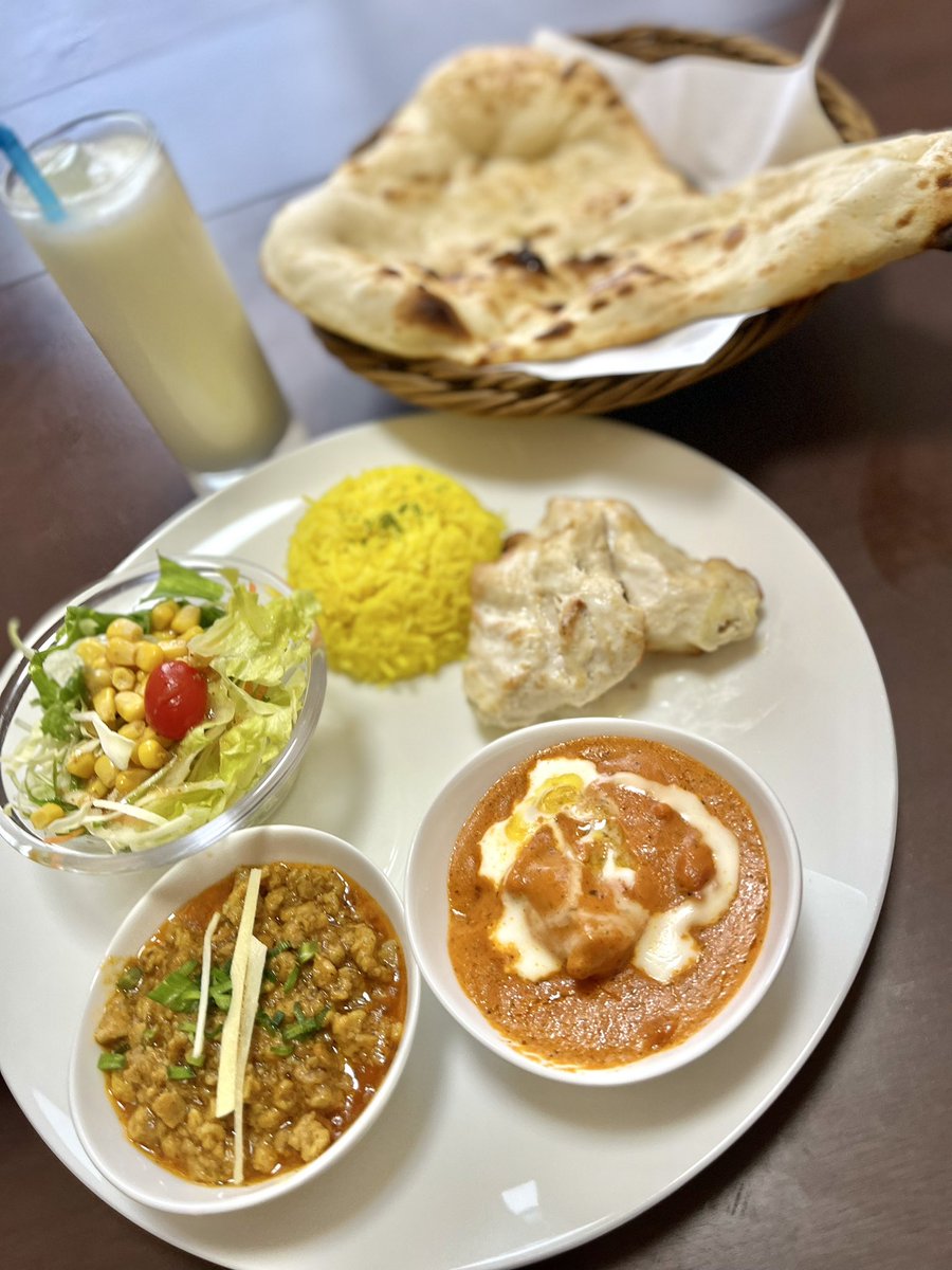 zabinocurry's tweet photo. 本日ザビのカレー11:00-20:30L.o(15:00-16:30closed)でopen
ザビマート12:00-20:00でopenです
本日の日替わり➡️『チキンビンディ』
鶏肉とオクラのカレーです！
花粉症いよいよピークですか！？🤯🤯🤯
まだ続きますか！？笑 https://t.co/pyVXb2nSTk