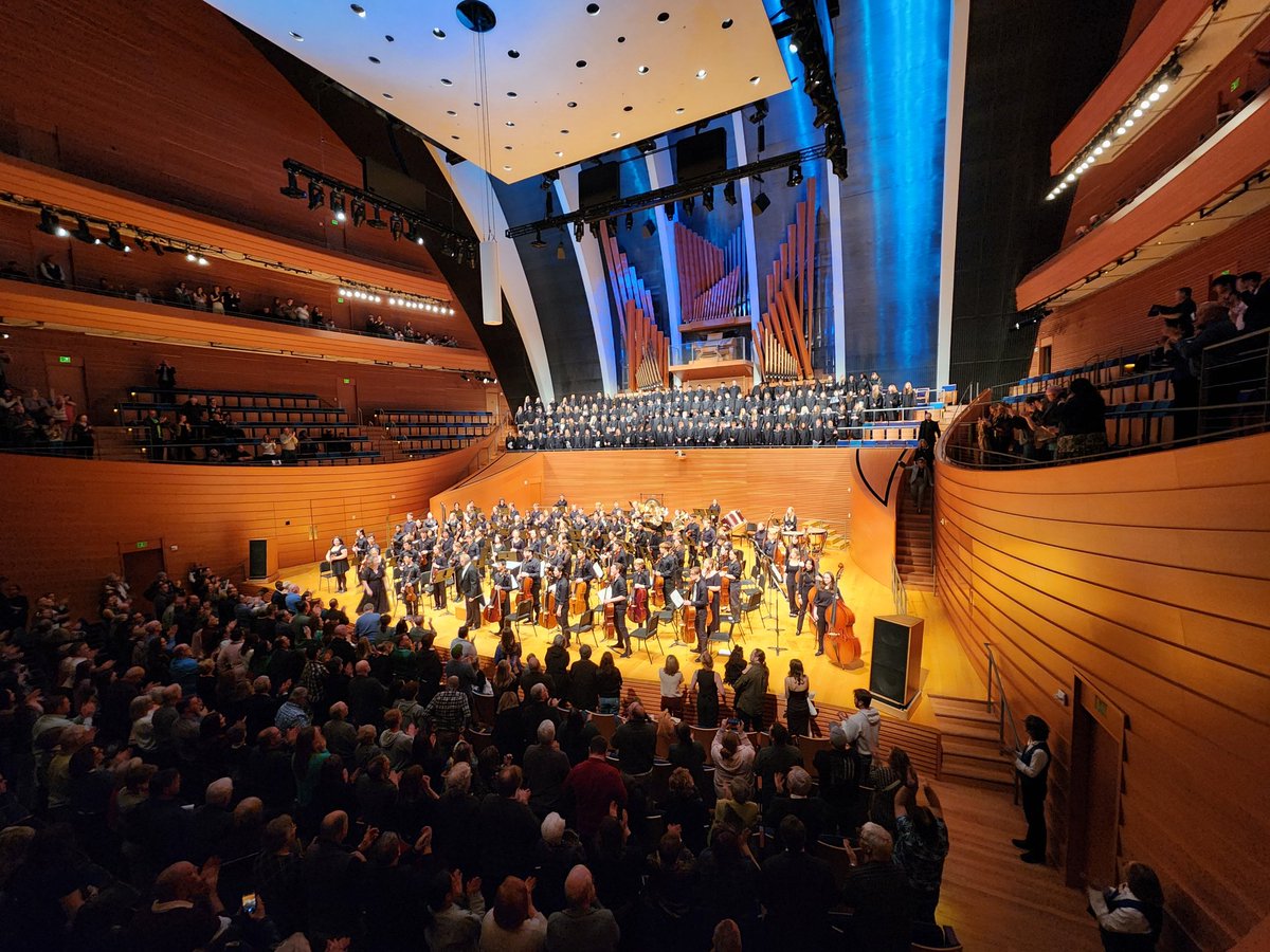 LhsWolfley's tweet photo. Amazing concert tonight at the Kauffman Center. LHS is loaded with talent! https://t.co/M0hoRRtiiC