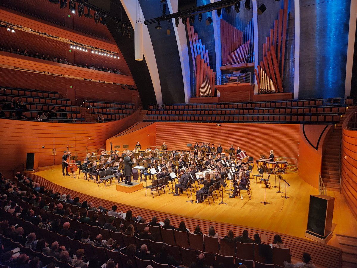 LhsWolfley's tweet photo. Amazing concert tonight at the Kauffman Center. LHS is loaded with talent! https://t.co/M0hoRRtiiC