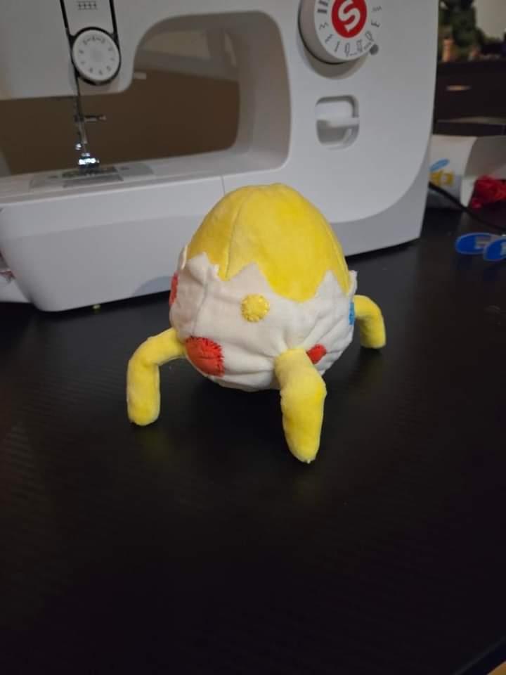 picorinne_satto's tweet photo. ディスクリーチャーズに登場する「ジュエッグ」のぬいぐるみを作ってくれた方がいます。trio_151さん、ありがとう！ 
trio_151 made a stuffed toy of Jegg. I am very happy. Thank you!
https://t.co/fPMaOSame6

#ディスクリーチャーズWORLD #DiscCreaturesWORLD #monstertamer https://t.co/CeE50TM9DN