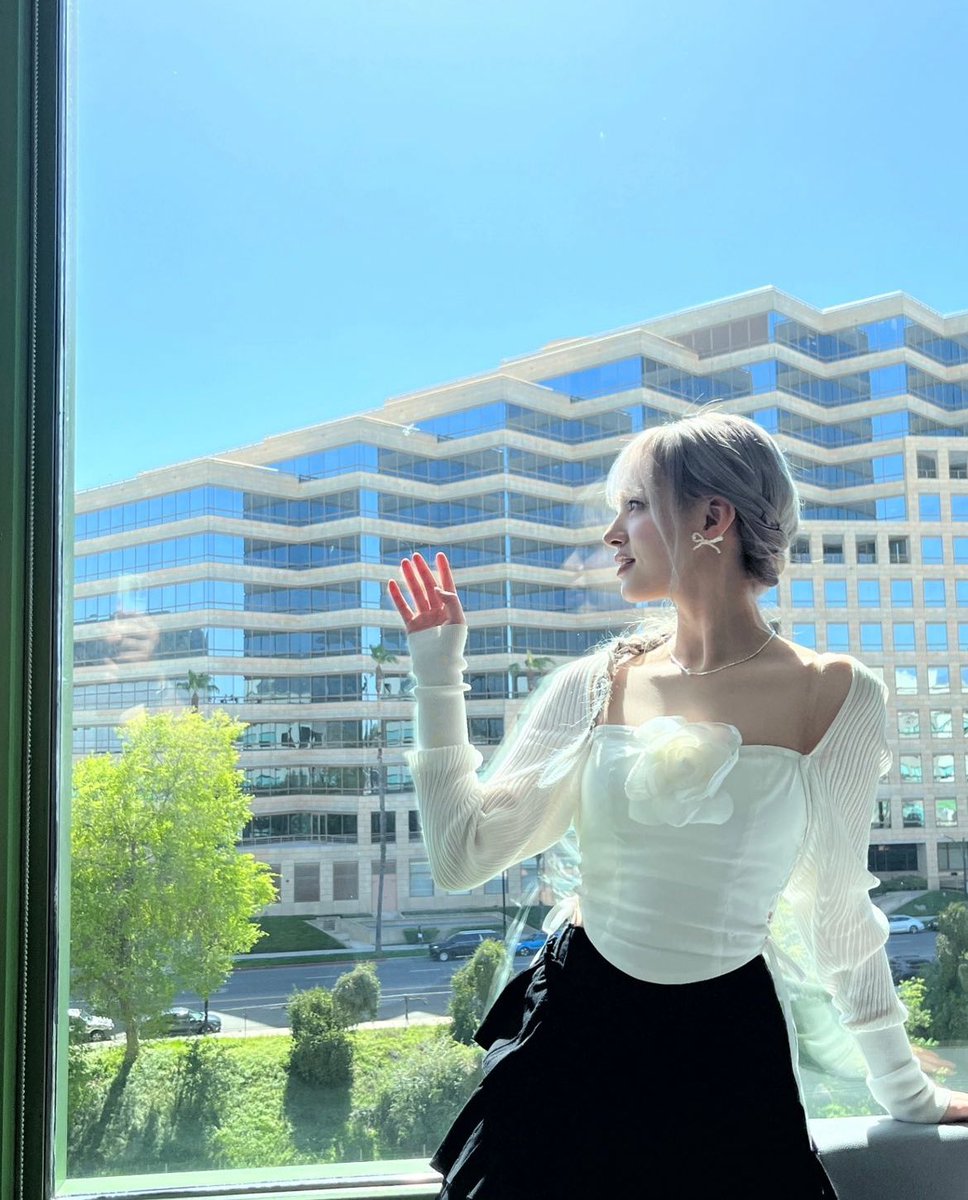 #LIZ instagram update