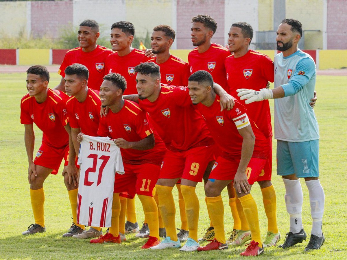 AraguaFC's tweet photo. 📷 𝗜𝗺á𝗴𝗲𝗻𝗲𝘀 de nuestro debut en la temporada 2024 de la 𝐋𝐢𝐠𝐚 𝐅𝐔𝐓𝐕𝐄 𝟐 🇻🇪

"𝙴𝚕 ú𝚗𝚒𝚌𝚘 𝙰𝚞𝚛𝚒𝚛𝚛𝚘𝚓𝚘 𝚍𝚎 𝚅𝚎𝚗𝚎𝚣𝚞𝚎𝚕𝚊" 🟡🔴 https://t.co/ih3P3RjtQ3