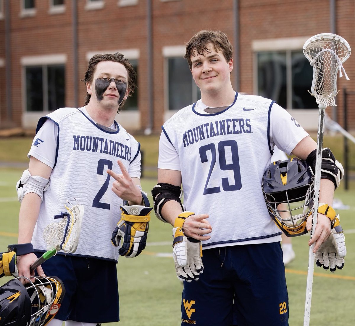 This week we celebrate our Seniors! Long Stick Midfielder #2 Bobby O’Neill hails Rhode Island and has given 110% since donning the old gold and blue. Close Defender and VP #29 David Colangelo has been a four year pillar of leadership and consistency. #letsgo 📸 @akavanna