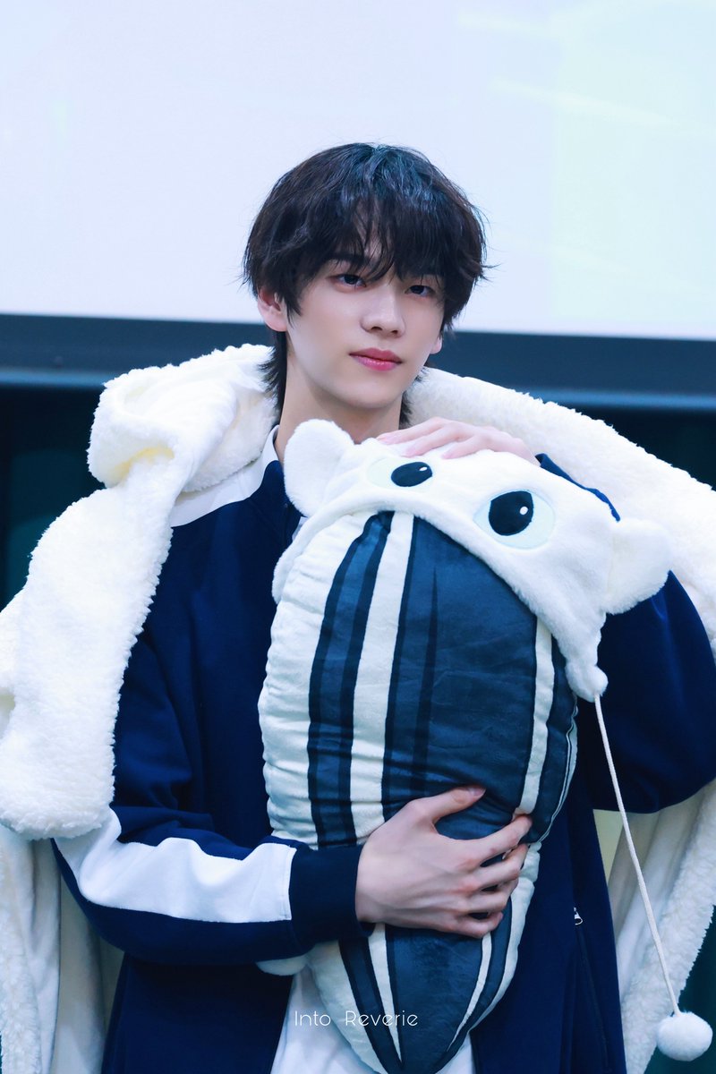 IntoR1107's tweet photo. 240317

#SHINYU #신유 
#TWS #투어스 https://t.co/3qNTen456r