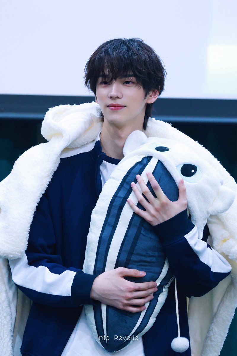 IntoR1107's tweet photo. 240317

#SHINYU #신유 
#TWS #투어스 https://t.co/3qNTen456r