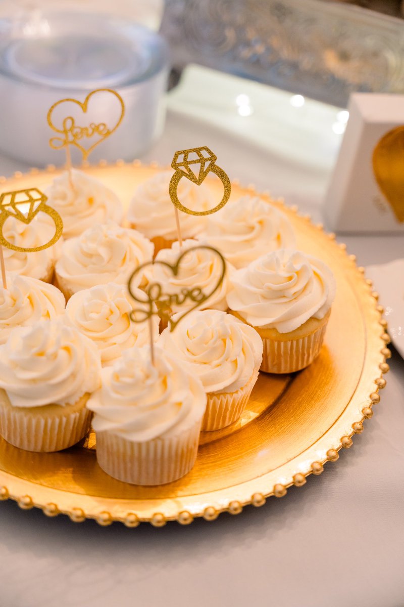 Showcasing my baking: My son’s engagement party last night. <a href="/coach_smith67/">William Smith</a> <a href="/CoachMarlonBush/">Marlon Bush</a>