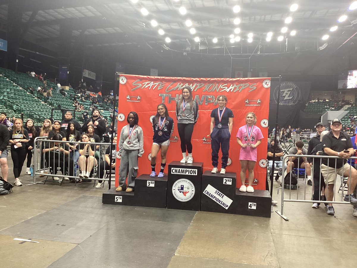 PSJASWPL's tweet photo. 🥇State Champion Miranda Montez 198.5 class 500 pound squat 235 Bench Deadlift of 410. Total 1145
🥉3rd place America Villegas 105.5 class 315 squat 155 bench 250 Deadlift  Total 720
🎖️5th place Rubi Salaya 114.5  class  340 squat 160 Bench 310 Deadlift Total 810 https://t.co/5KW3gZwH0Q