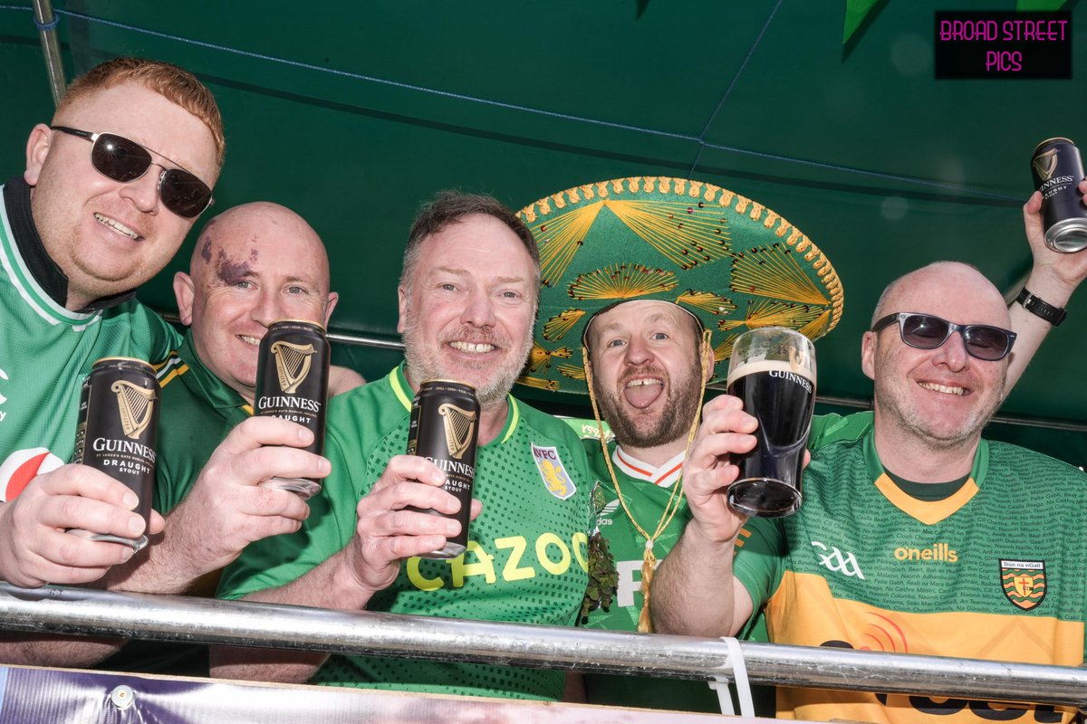 Some of the best pictures from today's #StPatricksDay2024 #StPatricksDayParade on Bradford St in #Digbeth. An amazing crowd &amp; performers alike, no trouble, just smiles😁😊🇮🇪❤️🇮🇪 <a href="/andy4wm/">Andy Street</a> <a href="/BrumPolice/">Birmingham Police</a> <a href="/brumirish/">Birmingham Irish</a> <a href="/digbethestate/">Digbeth Estate</a> <a href="/digbeth/">Digbeth We Are</a> <a href="/WMFSBand/">Band of the WMFS</a> <a href="/updates_brumz/">Brumz Updates</a> <a href="/BhamUpdates/">Birmingham Updates</a> <a href="/BIPD98/">Birmingham Irish Pipes and Drums</a>