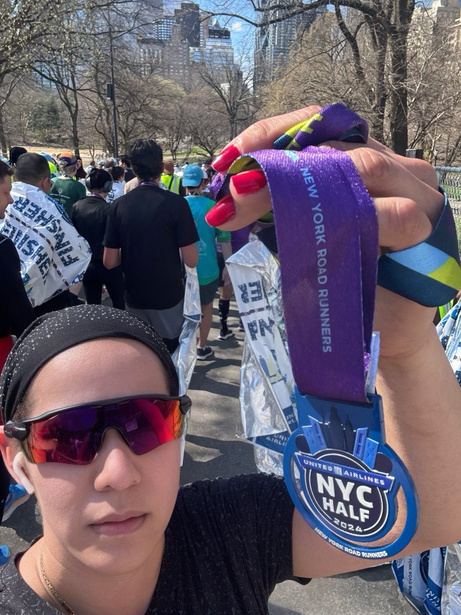 This morning I ran the United Airlines NYC Half marathon with colleagues from @FollowCSA @CSARunsAs1 @owe_csa and the It was a beautiful run. My pace has improved thanks to @WHOOP and @Xendurance. Those hills tested my limits and that of my colleagues but together, we…