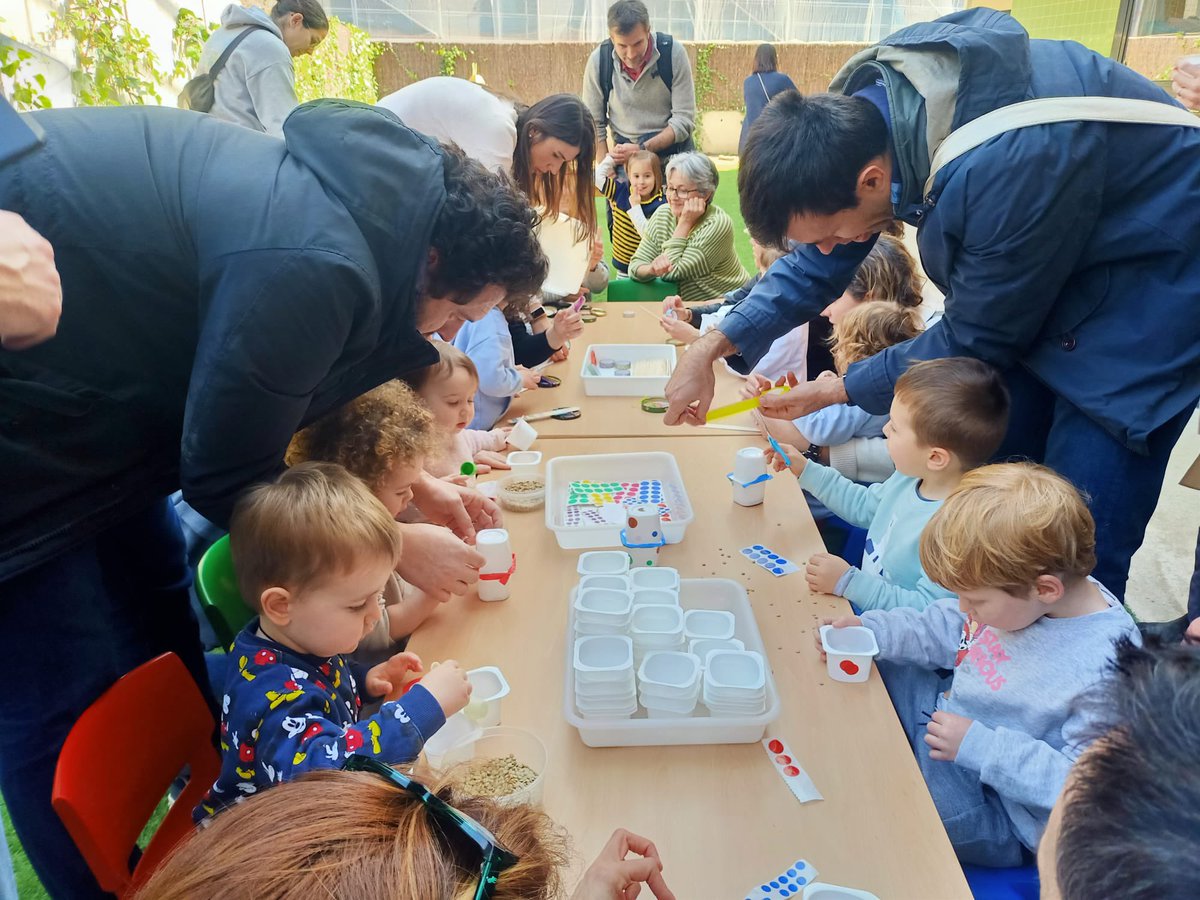 Els més Petits han gaudit també d’una jornada familiar compartint els espais de descoberta. <a href="/EscolaVirolai/">Escola Virolai</a>