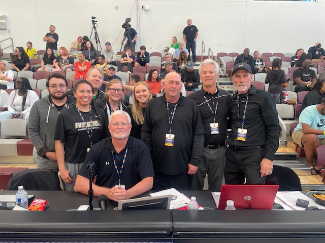 The 3C2A State Basketball Table crew, all sports information professionals. Great job as always, special thanks to retired Saddleback SID Jerry Hannula (2nd from right) for managing the workers. @GoSCBobcats @CYPRESSChargers @MtSAC_athletics @palomarcomets @Citrus_Owls