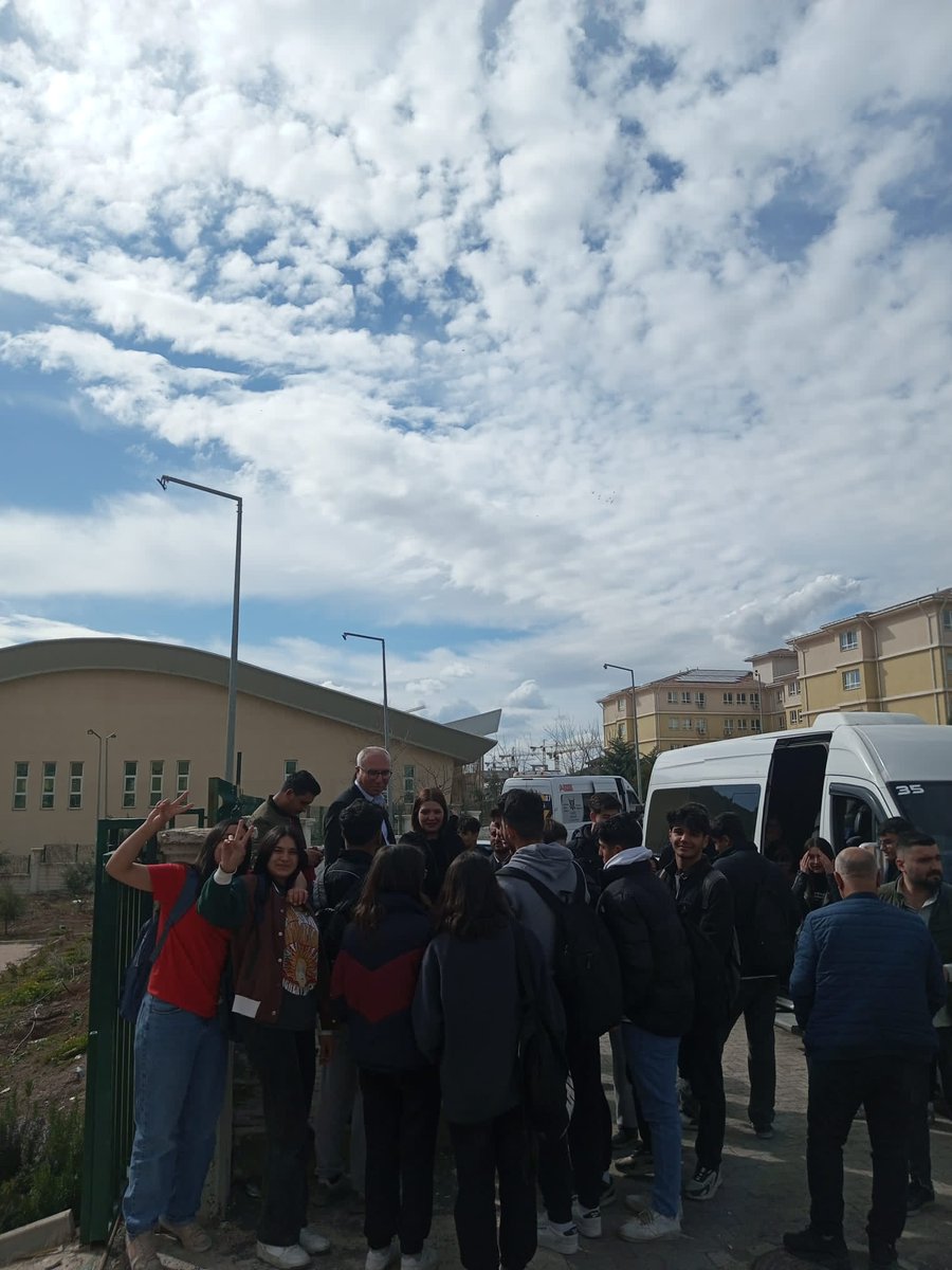 AliTutluoglu's tweet photo. Ne YRP ne AKP Şanlıurfa KARAKÖPRÜ'de milletimeze Alternatif olmanın heyecanını yaşıyoruz. Büyük Birlik Partisi (BBP)  olarak hergün biraz daha çığ gibi büyüyerek öne çıkıyoruz. Siz rahat olun kıymetli Karaköprü'de yaşayan hemşehrililerim bizim fiyatımız yoktur, O KADAR...! https://t.co/LAuCalKu8W