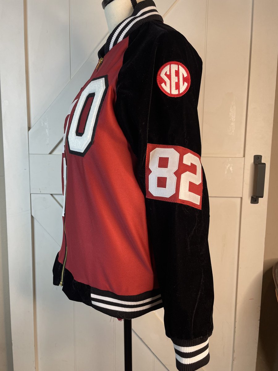 Gameday fit 🤍❤️ Jersey ⏭️ custom jacket @thegavinfreeman