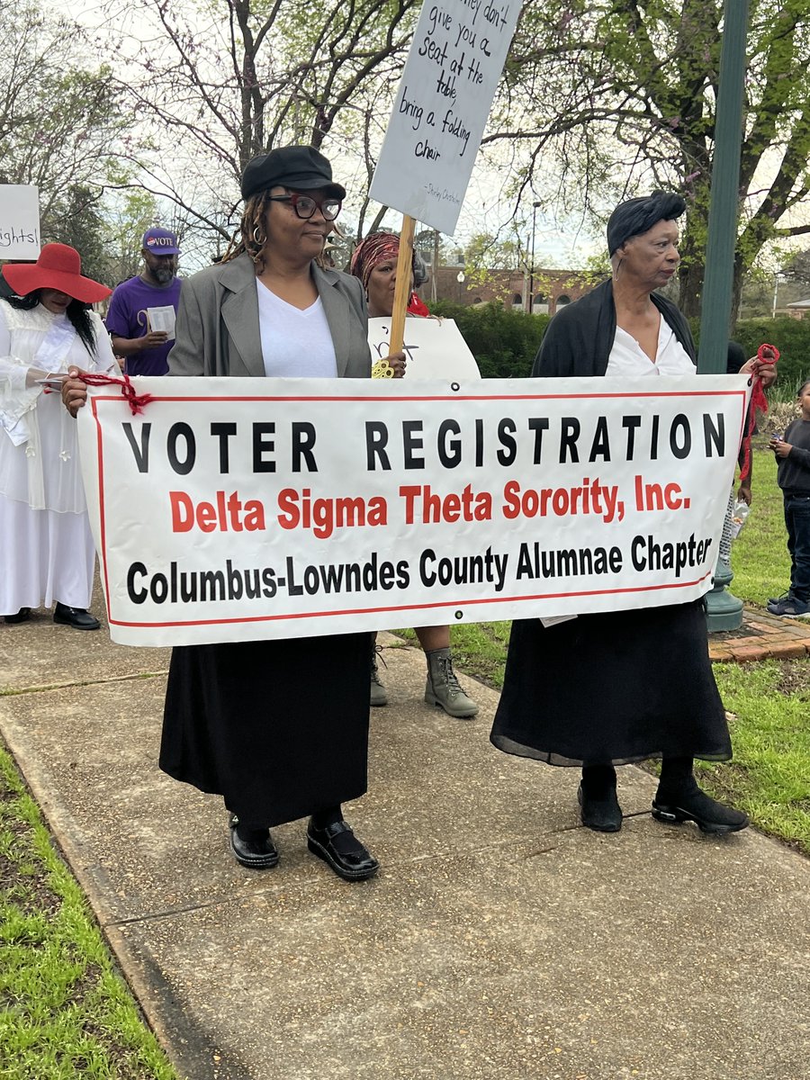 TyPinkins's tweet image. Honored to participate in the Women's Suffrage March in West Point, MS, alongside the amazing women of Delta Sigma Theta Sorority, Inc. Let's keep marching forward towards equality and justice for all! 

#TyPinkinsForUSSenate #SuffrageMarch2024 #DeltaSigmaTheta #Equality