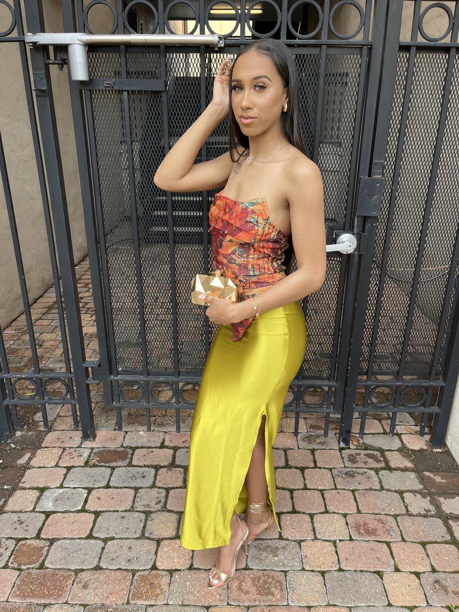 DaRealBrandy's tweet image. Effortless.
