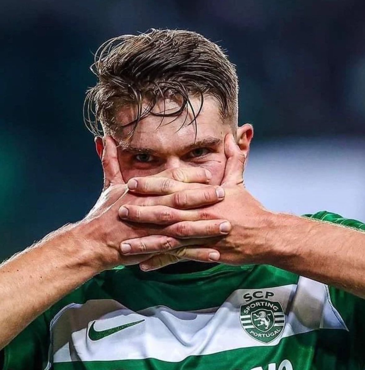 🟢🇸🇪 Viktor Gyökeres makes it 36 goals and 14 assists in all competitions after tonight’s hat-trick.

It means 50 G/A for Sporting striker. ✨

“He’s improving every day, he has really special skills”, Ruben Amorim says after the game.