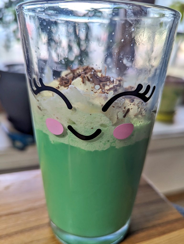 My St. Paddy's day drink is smiling and tastes like an Andes Mint.