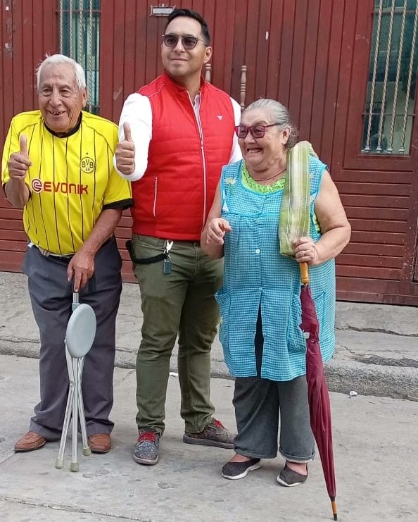 NestorYetlanezi's tweet photo. Para el adulto mayor:
Programa “Surte tu receta”:

El programa cuida tu salud  (atención médica gratuita en los centros de salud). Porque #Chimalhuacán merece ser un municipio de primera, "con tu voto lo vamos a lograr".

#fuerzaycorazónpormexico #ElPRISíResuelve 
#PRINacional https://t.co/AXtYFDbpLu