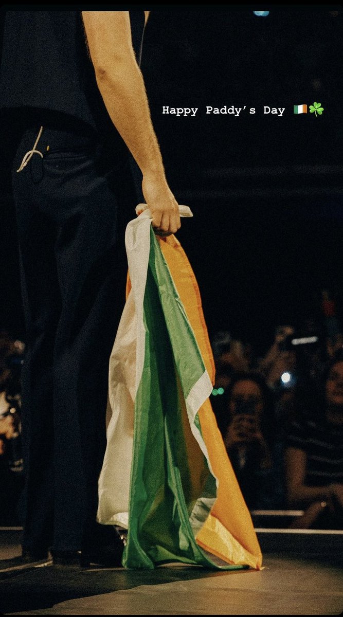 🧡| We thought this story deserved its own post! Niall seems to have had a fantastic Paddy’s Day in Prague! 

‘Happy Paddy’s Day 🇮🇪☘️’

📸 Christian Tierney

#NiallHoran #PaddysDay #StPatricksDay #TSLOTPrague #TheShowLiveOnTour #TheShowLiveOnTourPrague