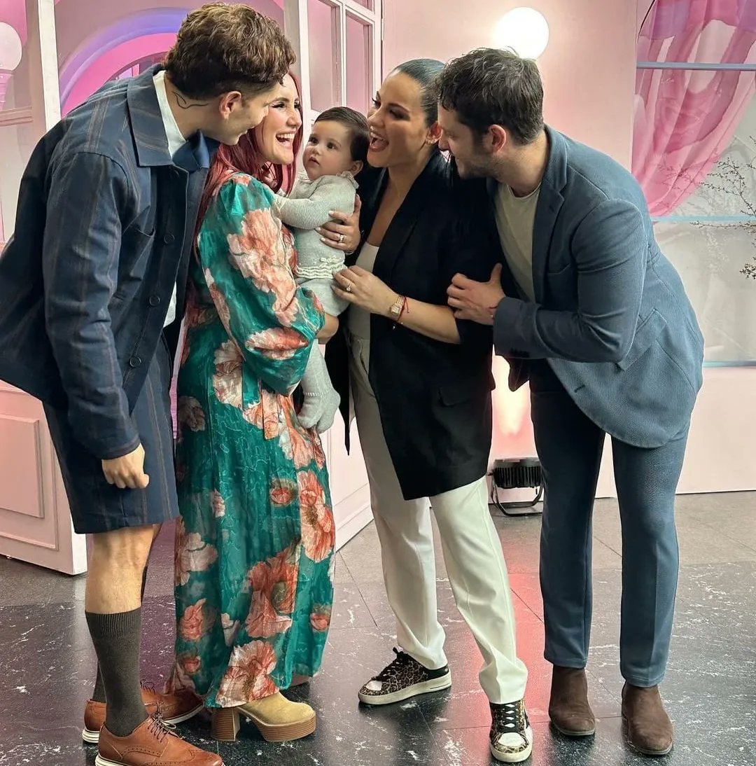 EliteRBDCol's tweet photo. Que hermosura 🥹🤩😍 no saben cuánto amamos verlos unidos y juntos... Nos falta @Anahi 😘 https://t.co/NryJ5Iqqt8