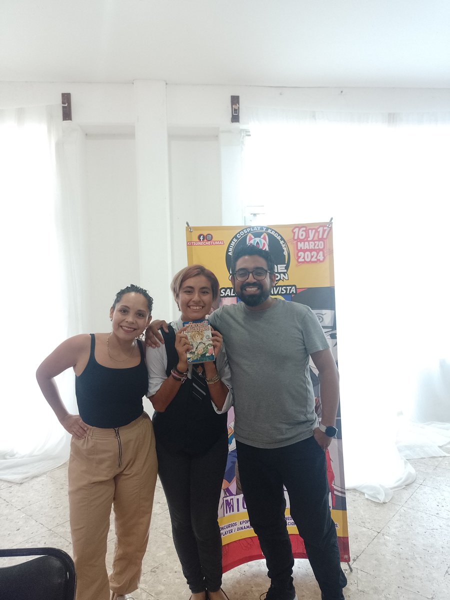 Angiekiri's tweet photo. MI SUEÑO CON MIKE LEAL Y LUPITA LEAL JUNTO A MÍ ES REALIDAD, ESTOY AL BORDE DE LLANTO, VOMITAR DE LA EMOCIÓN Y ANSIOSO PORQUE HAY RUIDO, PERO JODER, LOS AMO TANTO, WEY, YA CUMPLÍ MI PROPÓSITO DE VIDA, ADIÓS, YA NO HAY NADA QUE IMPORTE MÁS QUE ESTO https://t.co/1lKyqKejKR