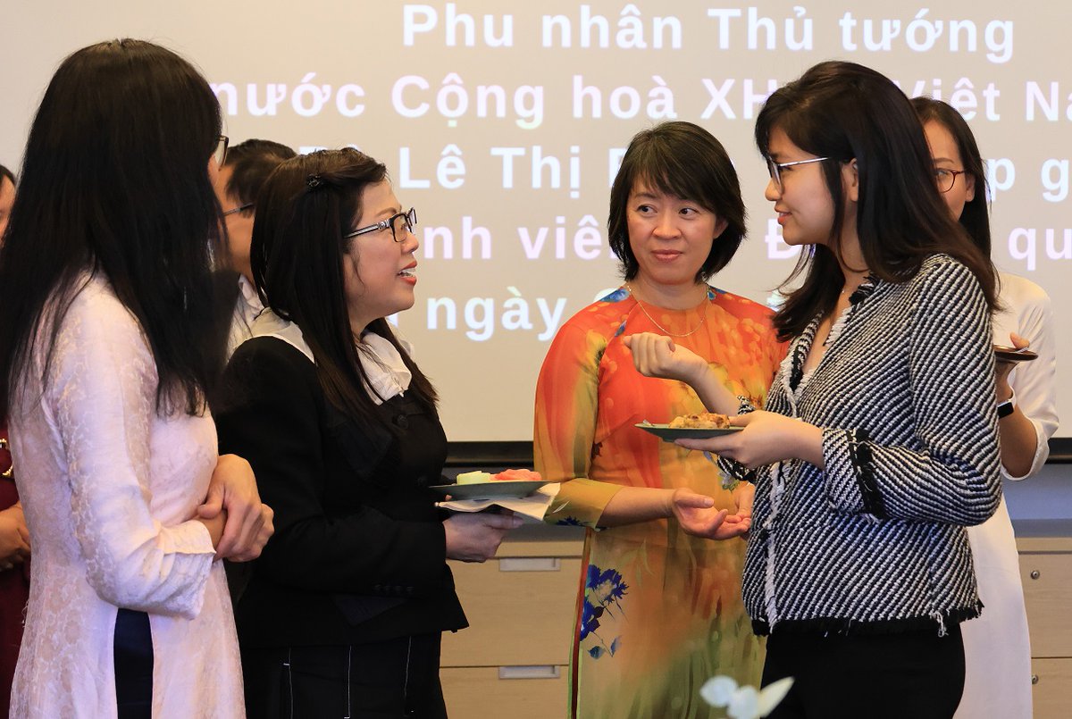 Crawford School had the honour to host Madam Lê Thị Bích Trân, the spouse of the Vietnamese Prime Minister on the International Women’s Day. She graciously shared personal stories about her life, and the importance of women and perseverance in society within Vietnam and across