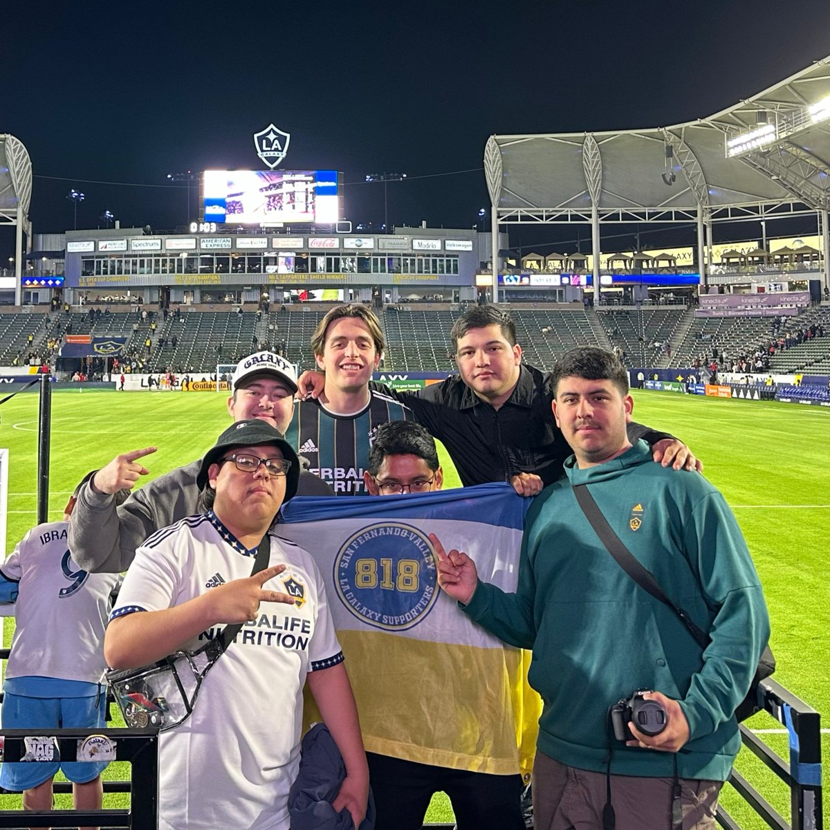 The G’s! 💙🤍💛
#vamosgalaxy