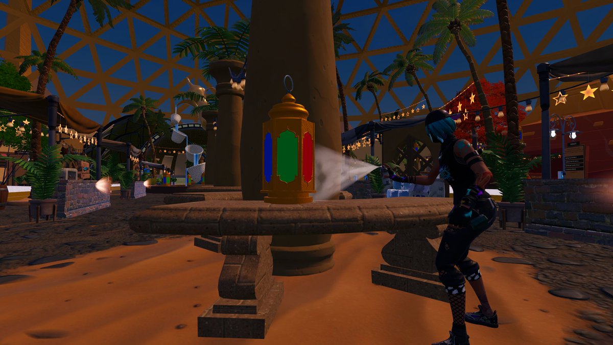 DenoLeo's tweet photo. Spray painting under the soft glow of lanterns.
#LantographyContest2024 https://t.co/KQmyKlMJqz