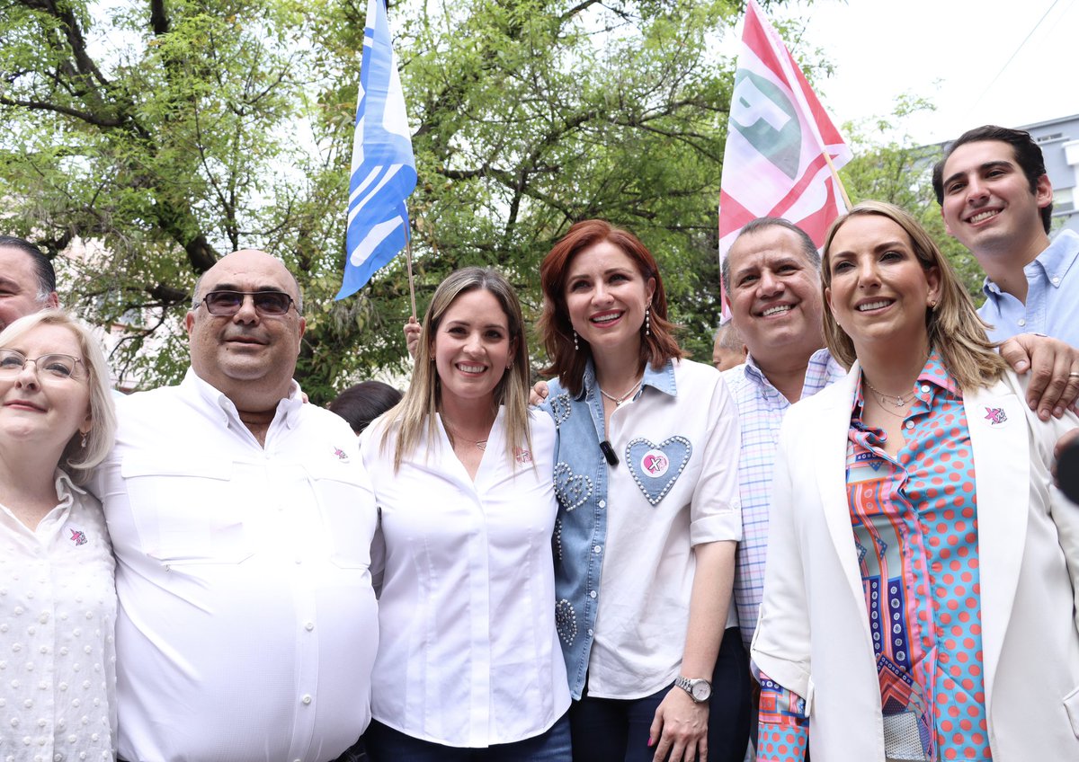 alecardenasc26's tweet photo. Hoy iniciamos una nueva etapa, con fuerza y corazón todos juntos vamos a vencer el miedo y a recobrar la paz que anhelamos.
¡GRACIAS MIL por su cariño y por su enorme respaldo! Vamos con todo por Victoria, por Tamaulipas.
#apoyALE #unificALE #unALE #FuerzaYCorazón #Diputada #CiudadVictoria #Tamaulipas #Diputados #unidad