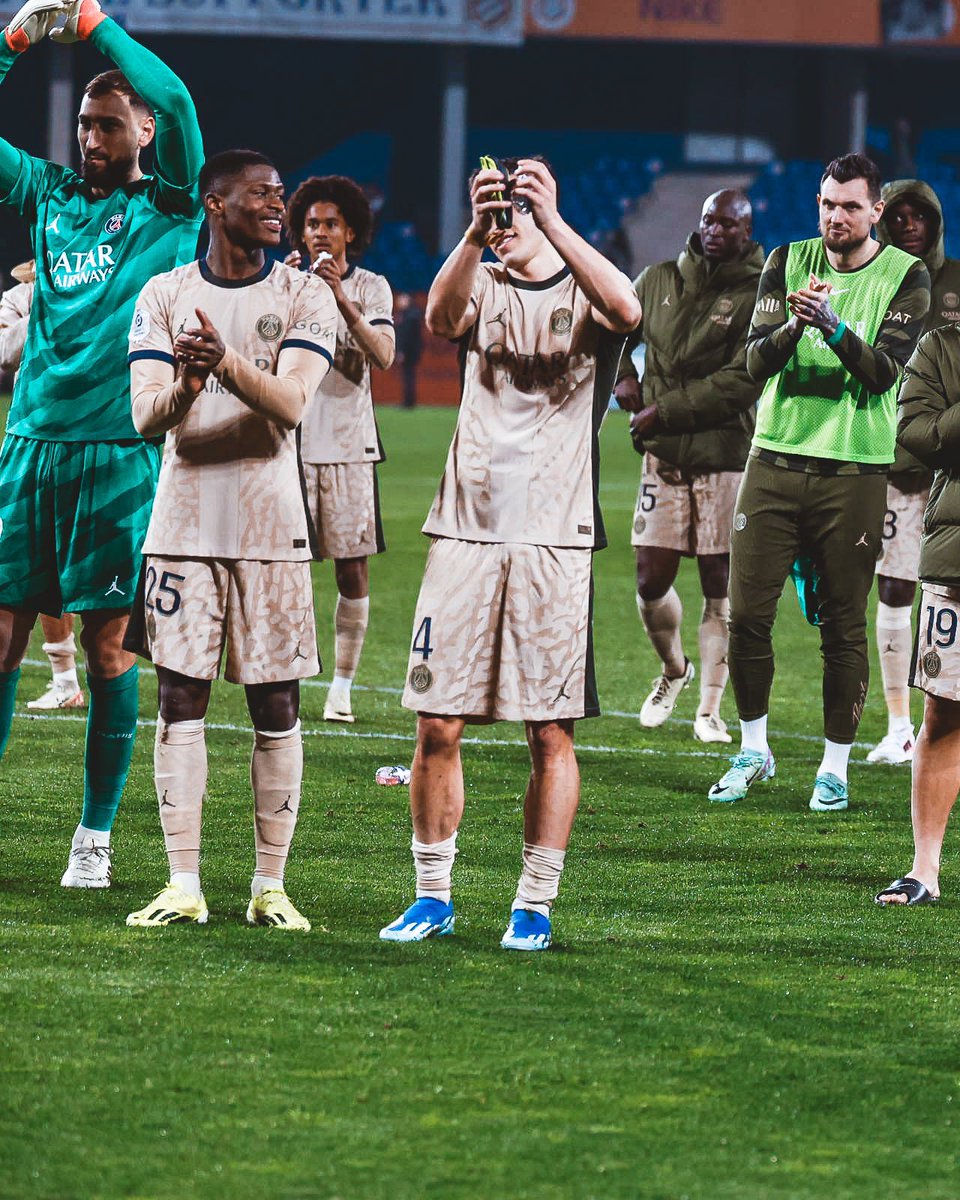 Super victoire ce soir ✊🏾⚽️
On y retourne après la trêve.
Allez Paris 🔴🔵