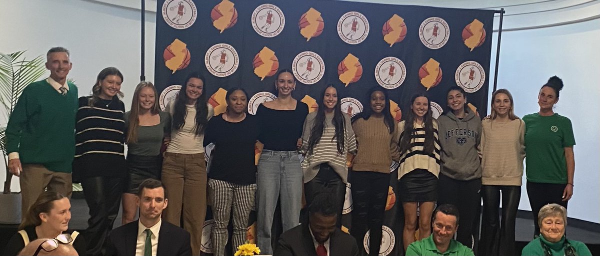 Officially wrapping up the basketball season at the Al Carino banquet today. Congratulations Alli Kamulda for her All Group 2 honors and Cara Mulligan for being selected to the Senior All Star Game. Way to go Lady Hawks! 🏀<a href="/HadTwpSports/">HT Sports</a> <a href="/tortreports/">Brian Tortella</a>