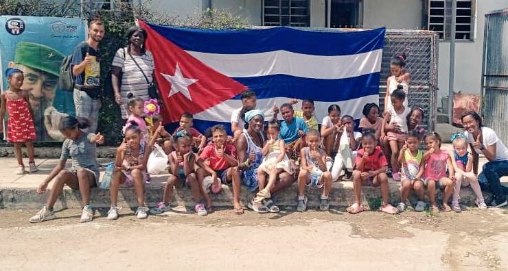 <a href="/GHNordelo5/">Gerardo Hdez. Nordelo</a> <a href="/Eduar2AE/">Eduar2AE 🇨🇺</a> 🇨🇺 Feliz tarde de domingo para todos los cederistas !

#CDRCuba