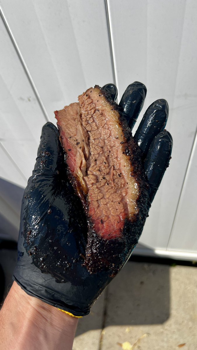 Blake8Barnett's tweet photo. Brisket and Cheddar Cheesecake with Apple Butter this weekend! 😮‍💨 https://t.co/CuTmuAmafA