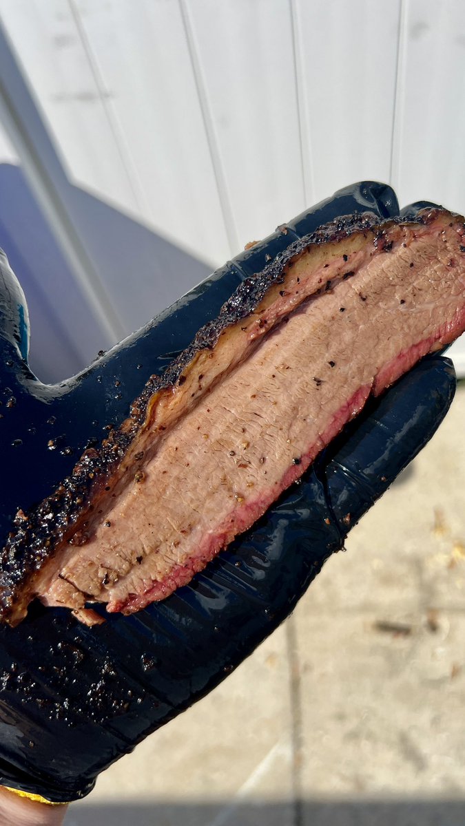Blake8Barnett's tweet photo. Brisket and Cheddar Cheesecake with Apple Butter this weekend! 😮‍💨 https://t.co/CuTmuAmafA