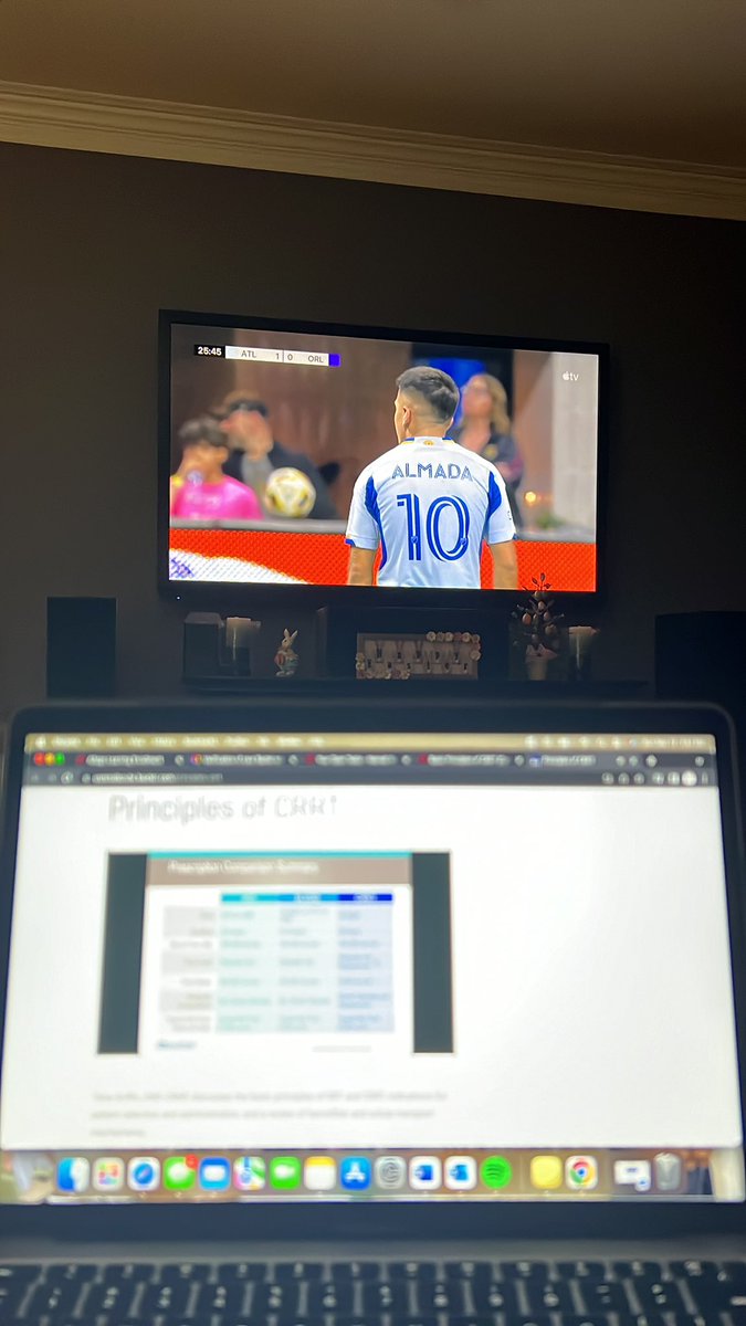 Hannah Banana tweet media